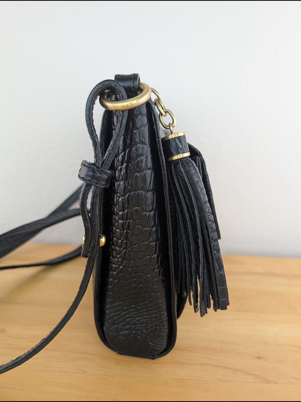 Brahmin Mimosa Manhattan Black Croc-Embossed Leather Crossbody Bag Tassel Detail - Picture 6 of 16
